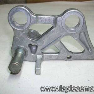 370a-Platine de repose pied pilote droite CBR 600 (Honda ref